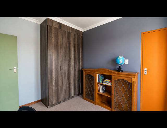 3 BEDROOM TOWNHOUSE FOR SALE IN SUMMERSET